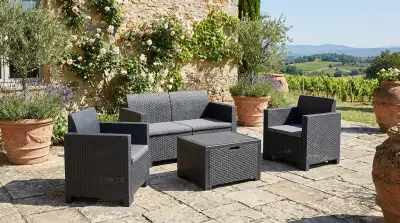 L'Élégance Durable du Rotin sur Votre Terrasse